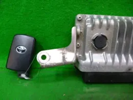2170001300 блок управления двигателем Toyota