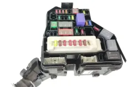 82111F5311 Fuse box control unit Toyota Yaris 2019