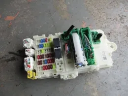 747044320W блок предохранителей Honda Fit