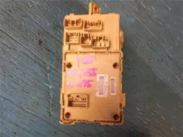 8273005060 блок предохранителей Toyota Avensis