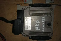 03G906016BQ блок управління ECU Volkswagen Touran I 2004