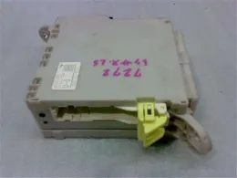 8273050501 блок предохранителей Toyota Ls
