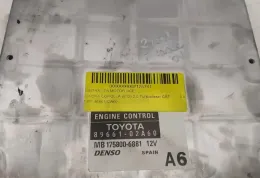 1758006881 блок управления ECU Toyota Corolla Verso E121 2002