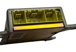 0D24A блок управления AirBag (SRS) Mazda 626 2001