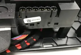 A1675454000 кришка блоку запобіжників Mercedes-Benz EQC 2021