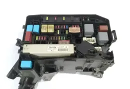 8264147040 Fuse box control unit Toyota Prius (XW50) 2008