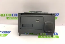 Блок управления USB AUX CD card Mazda Cx-30