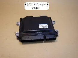 PE0918881E блок управления двигателем Mazda Axela