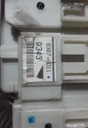 6D180086 блок запобіжників Toyota RAV 4 (XA30) 2007
