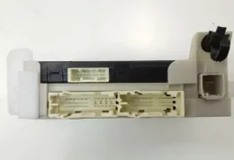 8273052L70 Fuse box control unit Toyota Yaris 2011
