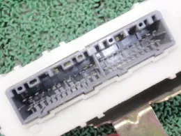 E10167560 блок керування до Mazda