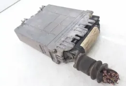 0281001570 блок управления ECU Volkswagen PASSAT B4 1995