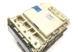 8273002J50 Fuse box control unit Toyota Auris 150 2011