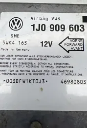 46980803 блок управління AirBag (SRS) Volkswagen Golf IV 2001