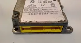 05980321 блок управления AirBag (SRS) Volkswagen PASSAT B5 1998