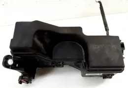 821110HZ00B блок запобіжників Toyota Aygo AB40 2018