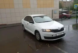 Блок стекло подъмников skoda rapid