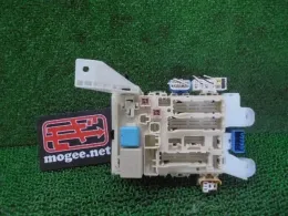 8273052261 блок запобіжників до Toyota