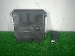 2120005610 блок управления двигателем Toyota