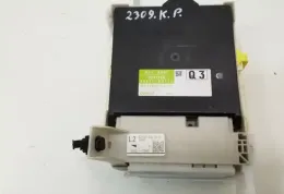 8273052L70 Fuse box control unit Toyota Yaris 2011