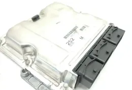 82003199713749 блок управління ECU Mitsubishi Space Star 1998