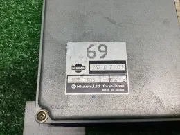 2371071V71 блок управления двигателем Nissan