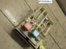 8273052J20 Toyota Belta fuse control box