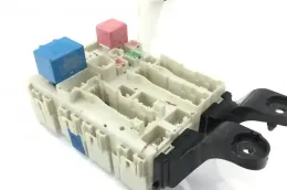8273005621 Fuse box control unit Toyota Avensis T270 2009