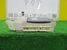 88274152341 блок предохранителей Toyota Aqua