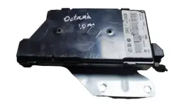 7667311893 блок управления USB Skoda Octavia Mk2 (1Z) 2010