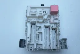 8273052J00 Fuse box control unit Toyota Urban Cruiser (XP110) 2009