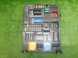 9819854480 блок предохранителей Citroen