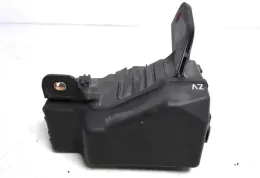8274105040 блок запобіжників Toyota Avensis T250 2005