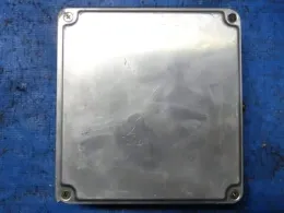 8966130442 блок управления двигателем Toyota Crown
