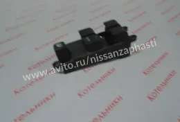 Nissan 25401-2F824 Блок кнопок склопідйомника