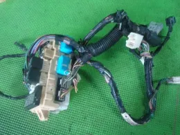 MR343811 блок запобіжників до Mitsubishi Toppo, bj