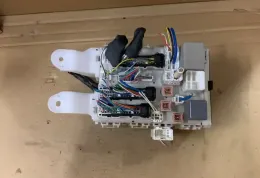 8273002130A Fuse box control unit Toyota Auris 150 2007