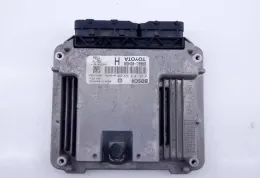 E3-B2-40-1 блок управления ECU Toyota Yaris 2005