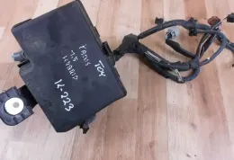 821150UD30B Fuse box control unit Toyota Yaris 2016