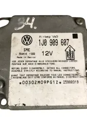 25980319 блок управления AirBag (SRS) Volkswagen Sharan 2003
