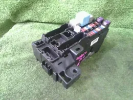 82600B2250 Daihatsu Tanto fuse control box
