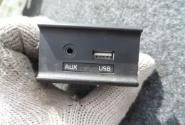 Блок разъема USB AUX Kia Soul II 2014-2018