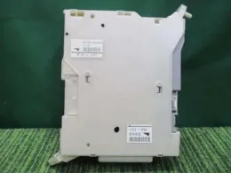 8273058050 Toyota Vellfire fuse control box