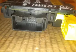 90058051890079 блок управления AirBag (SRS) Volkswagen PASSAT B6 2007
