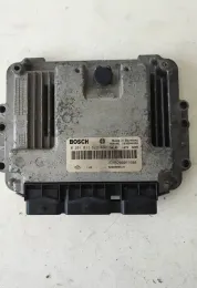 8200389519 блок управления ECU Opel Vivaro 2004