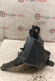 821110UZ10A блок запобіжників Toyota Yaris 2020