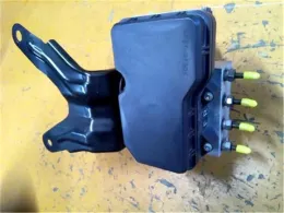 4405028160 блок управления ABS Toyota Voxy