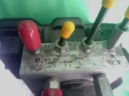 5613079R10 блок управления ABS Suzuki