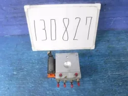 1A10437A0B блок управления ABS Mazda Carol