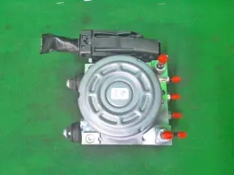 21098077 блок керування ABS до Subaru